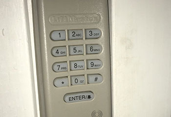 Opener Remote Control Failed | Ridgefield | Garage Door Repair Crystal Lake, IL Opener Remote Control Failed | Ridgefield | Garage Door Repair Crystal Lake, IL